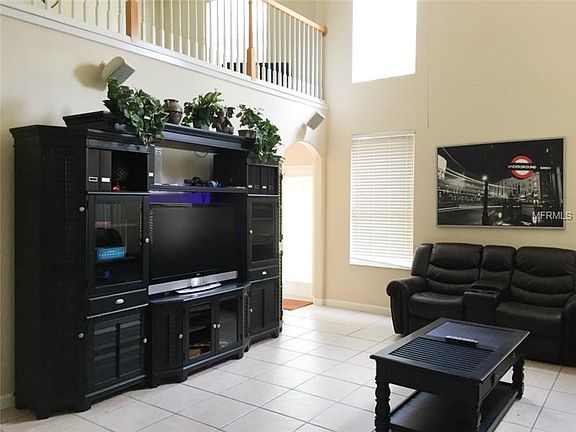 3rd image of 10117 Hart Branch Cir