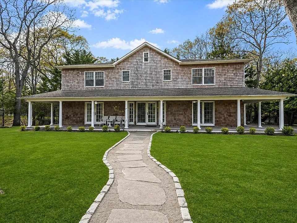 49 Beach Ave