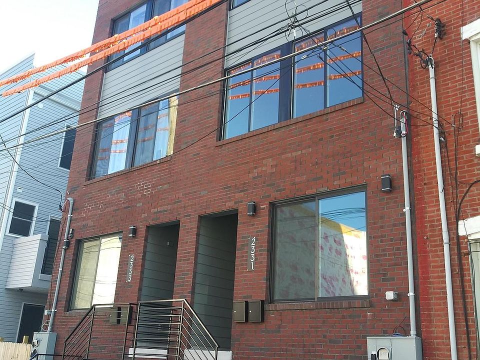 1st image of 2331 Jasper St Floor 1