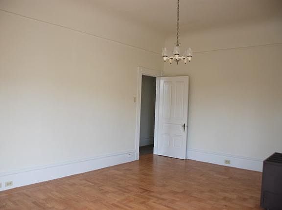 5th image of 1002 Noe St #A