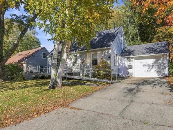 1 Duquette Street, Rochester, NH 03867