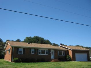 843 S Glebe Rd, Montross, VA 22520