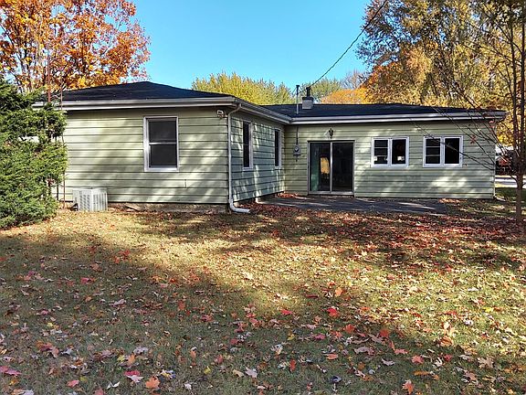 5th image of 229 Glenwood Dr
