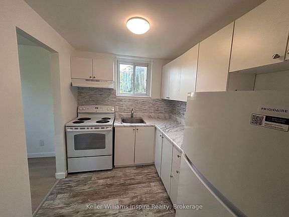 3rd image of 520 Andrew St #4