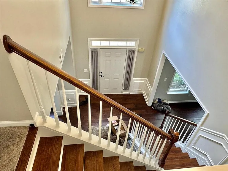230 Albrighton Ct — Photo 12