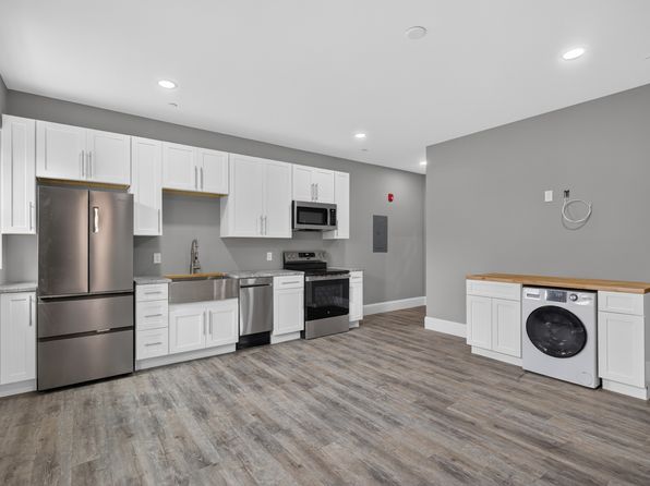 5 Main St #202