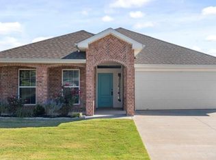 5908 NW Sherman St, Bentonville, AR 72713