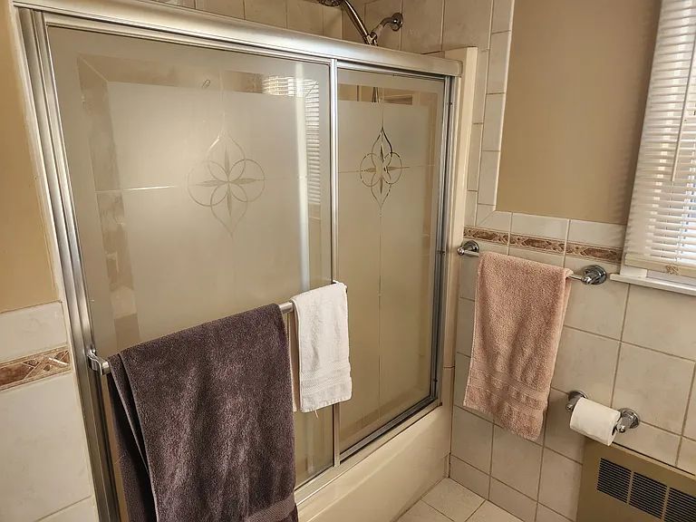 30 E 36th St #2 — Photo 11