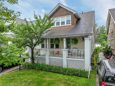 1417 Beaconsfield Ave, Grosse Pointe Park, MI, 48230