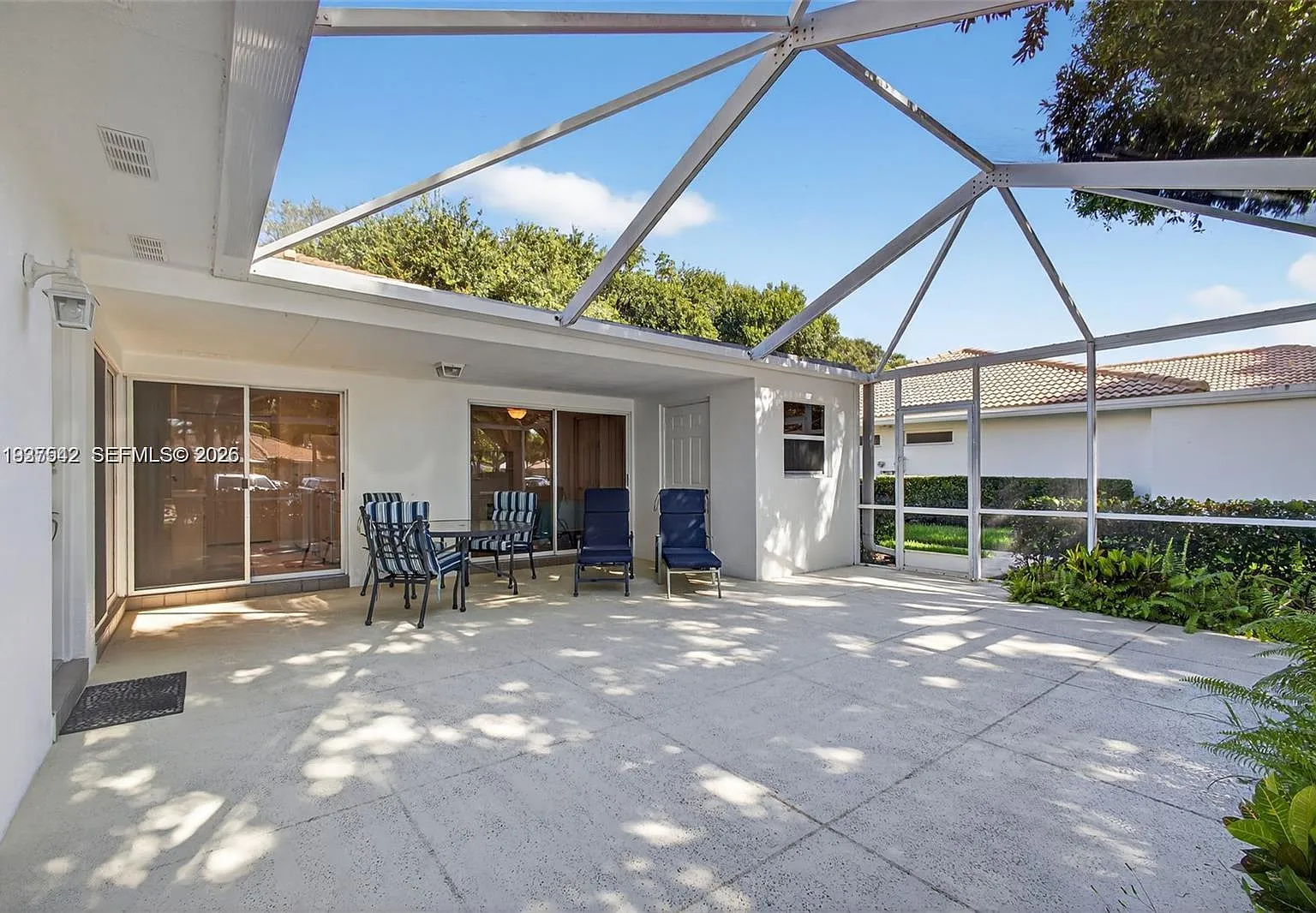 Oaks-Sunterrace 3 — Photo 1