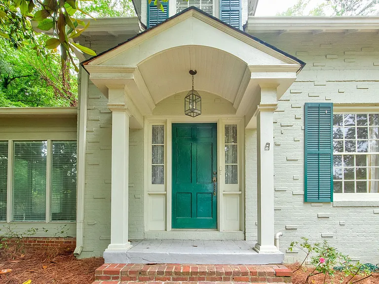 9 Shorter Cir SW — Photo 2