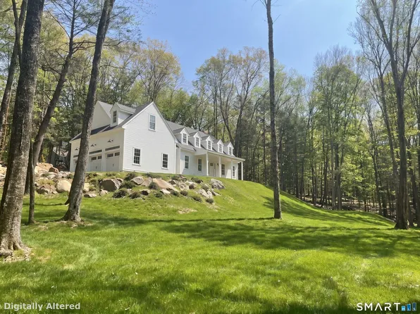 11 Evergreen Drive, Roxbury, CT 06783