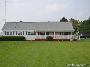 2514 Arnold Rd, Jacksonville, IL 62650