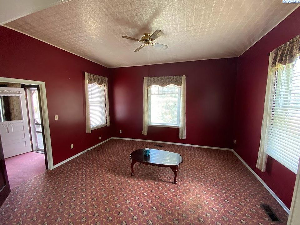 307 3rd St, Endicott, WA 99125 Zillow