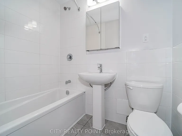 1291 Bayview Ave N #212 — Photo 6