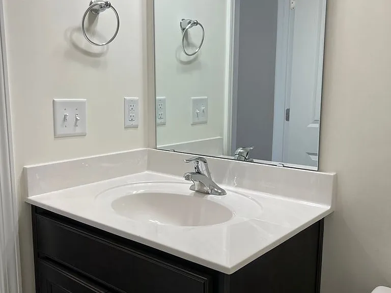 6045 Haddington Dr — Photo 3