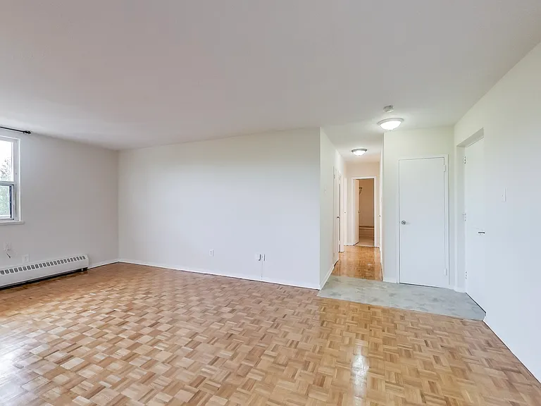 32 Clayland Dr — Photo 14