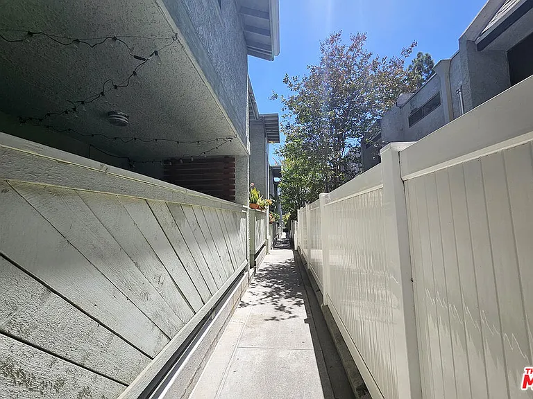 1454 E Orange Grove Blvd #1 — Photo 39