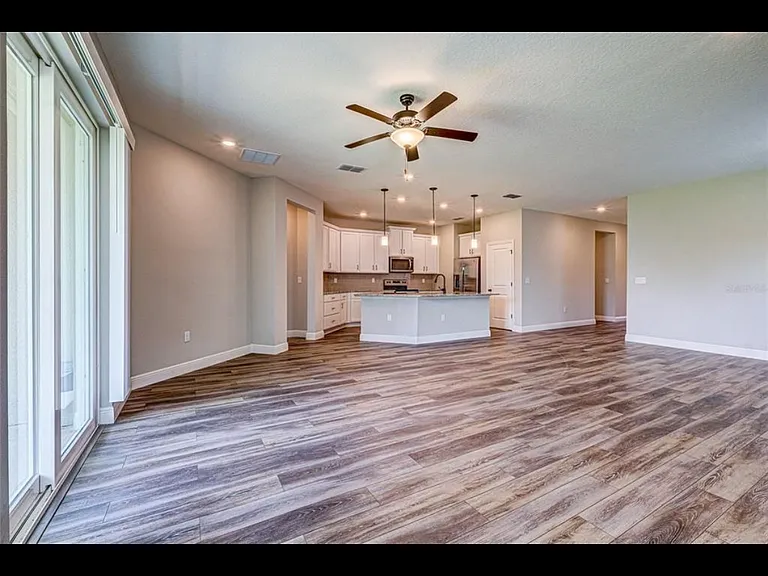 5728 143rd Ct E — Photo 5