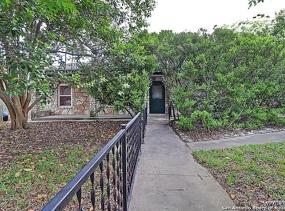 2nd image of 307 Altgelt Ave