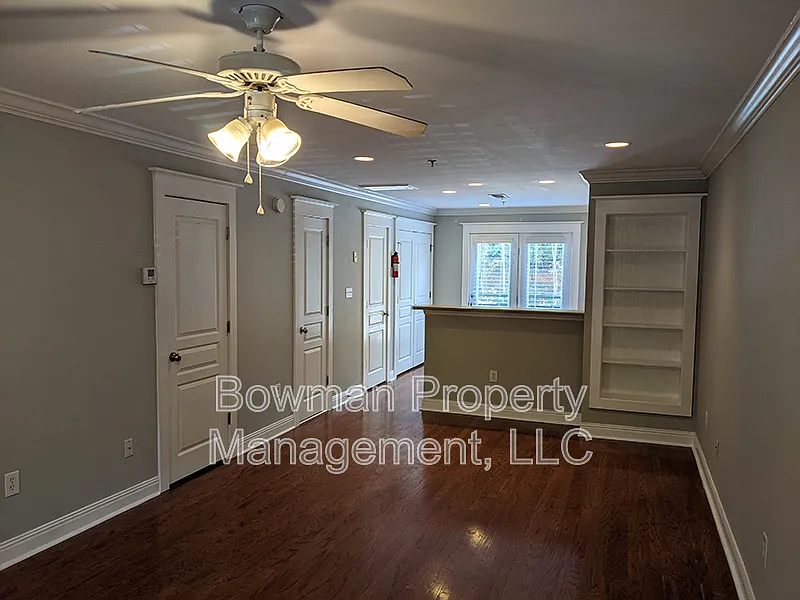 2 bed, 2.5 bath, 1168 sqft, $1,495 — Photo 2
