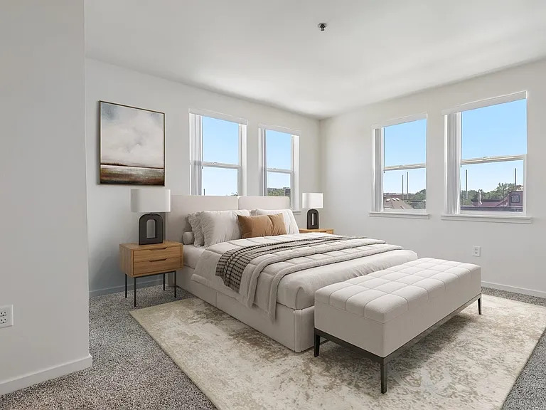 Park Avenue West — Photo 33