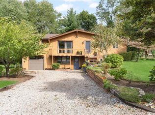 39 Surrey Ln, North Kingstown, RI 02852