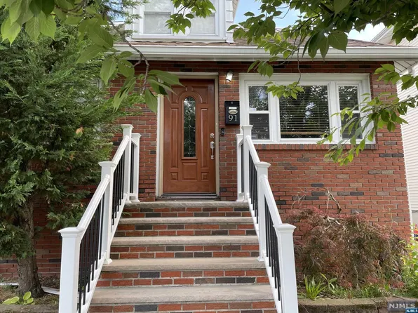 91 Frederick St, Hackensack, NJ 07601