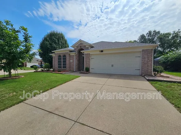 1128 Marshall Dr, Euless, TX 76039