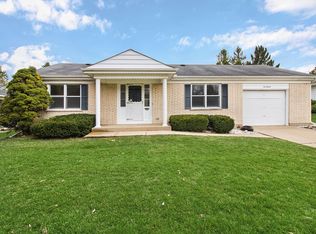 1016 N Oakwood Dr, McHenry, IL