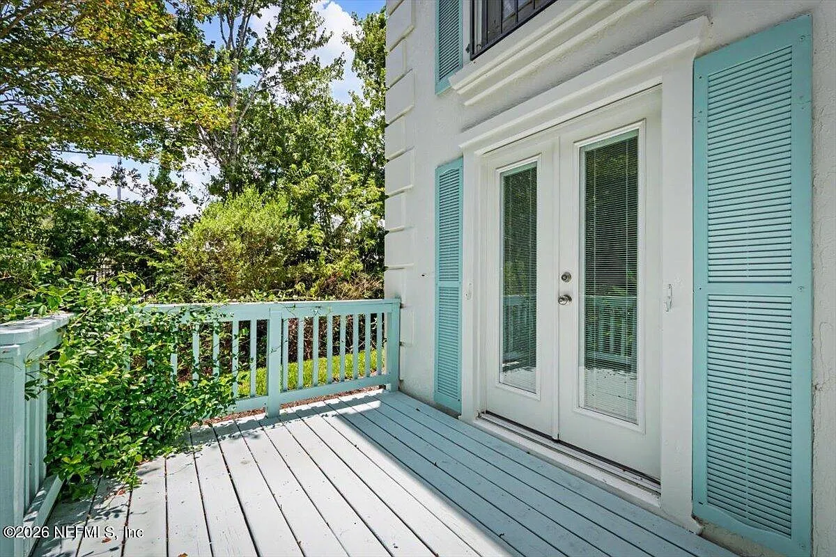 2 bed, 2.0 bath, $2,200 — Photo 1