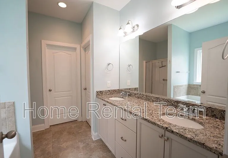117 Laguna Way — Photo 24