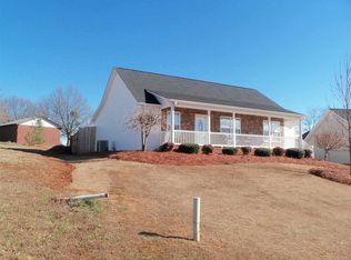115 Harvest Ridge Dr, Inman, SC 29349