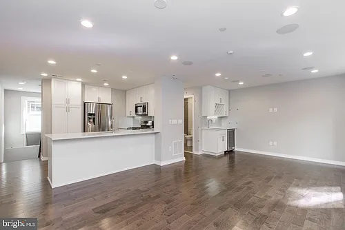 720 S Sartain St #1 Photo 1
