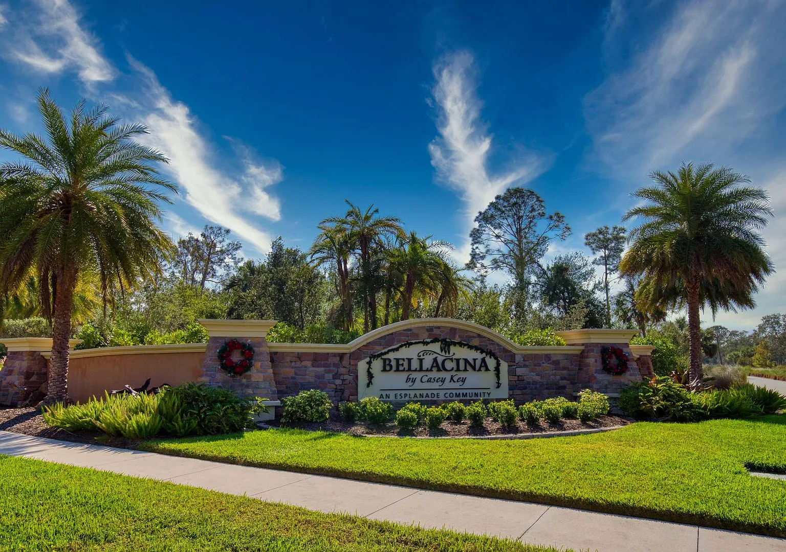 Annual Unfurnished 3 Bedroom 3 Bathroom Single Family Home in Bellacina at Casey Key! — Photo 2