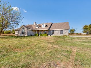 2072 Marshall Rd, Waxahachie, TX 75167