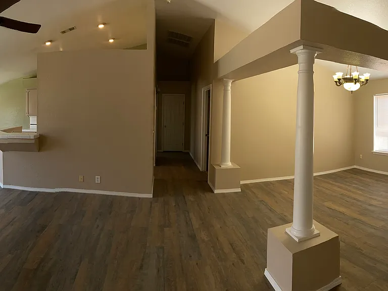 3814 E Paradise Ave — Photo 11