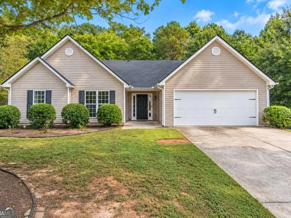 294 Ambassador Cir, Winder, GA 30680