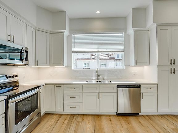 2nd image of 850 G Ave #1-6