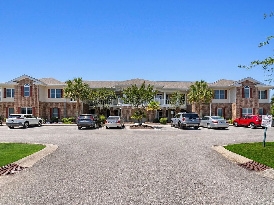1st image of 700 Pickering Dr. #202