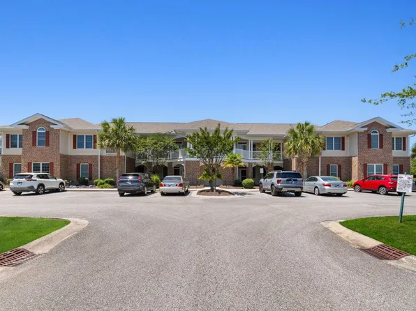 700 Pickering Dr. #202, Murrells Inlet, SC 29576