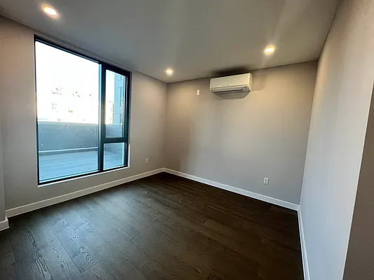 Rented by E Realty International Corp | media 17