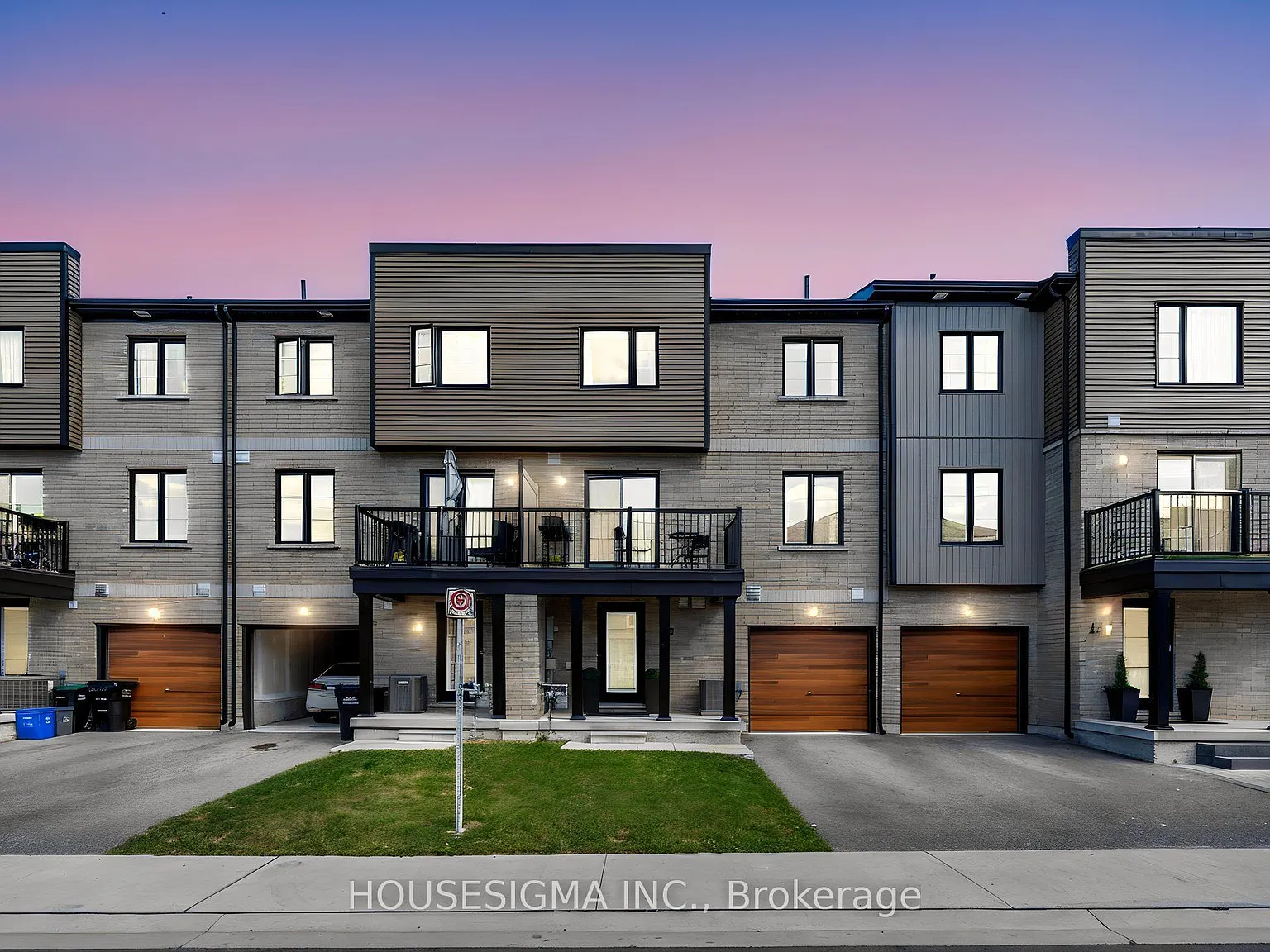 3 bed, $2,600 — Photo 1