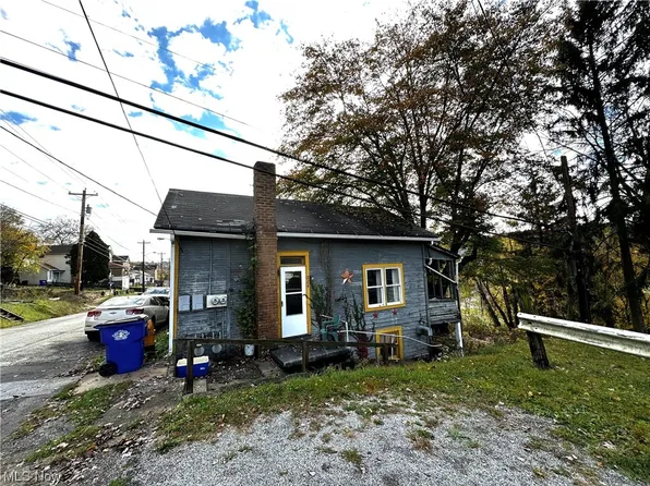 714 W 9th St, East Liverpool, OH 43920