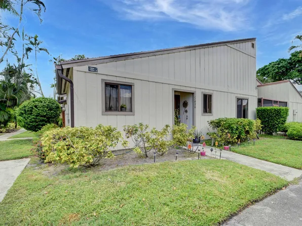 11896 Sturbridge Lane, Wellington, FL 33414