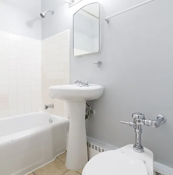 7333 Ridge — Photo 7