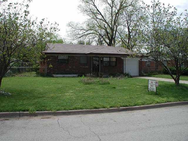 1st image of 642 NW Northwest 1st St