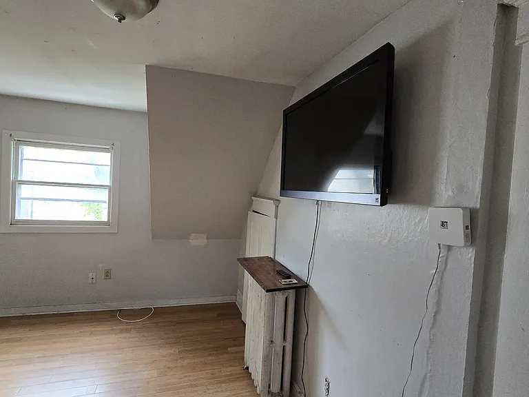 45 N Winooski Ave #4 — Photo 2