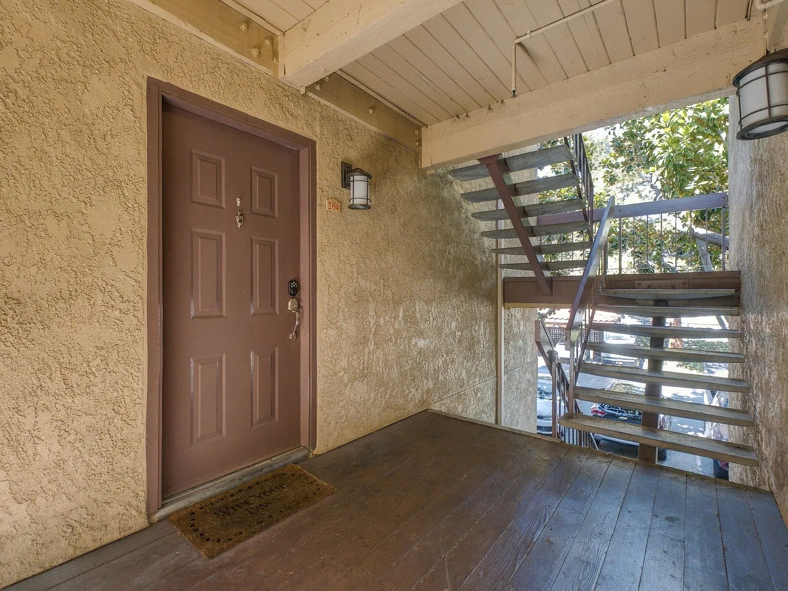 2250 Monroe St — Photo 4