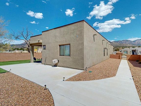 5th image of 819 Horned Owl Dr NE